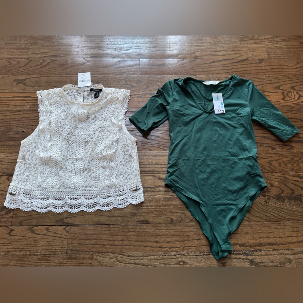 Forever 21 Lace Top + Green Bodysuit Bundle Small NWT Feminine Tops